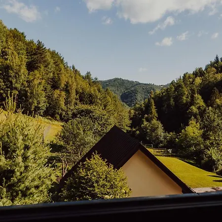 Pod Lubaniem Апартаменты Ochotnica Dolna